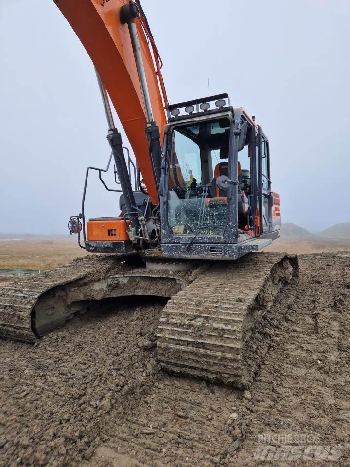Doosan 255-5 Roomikekskavaatorid