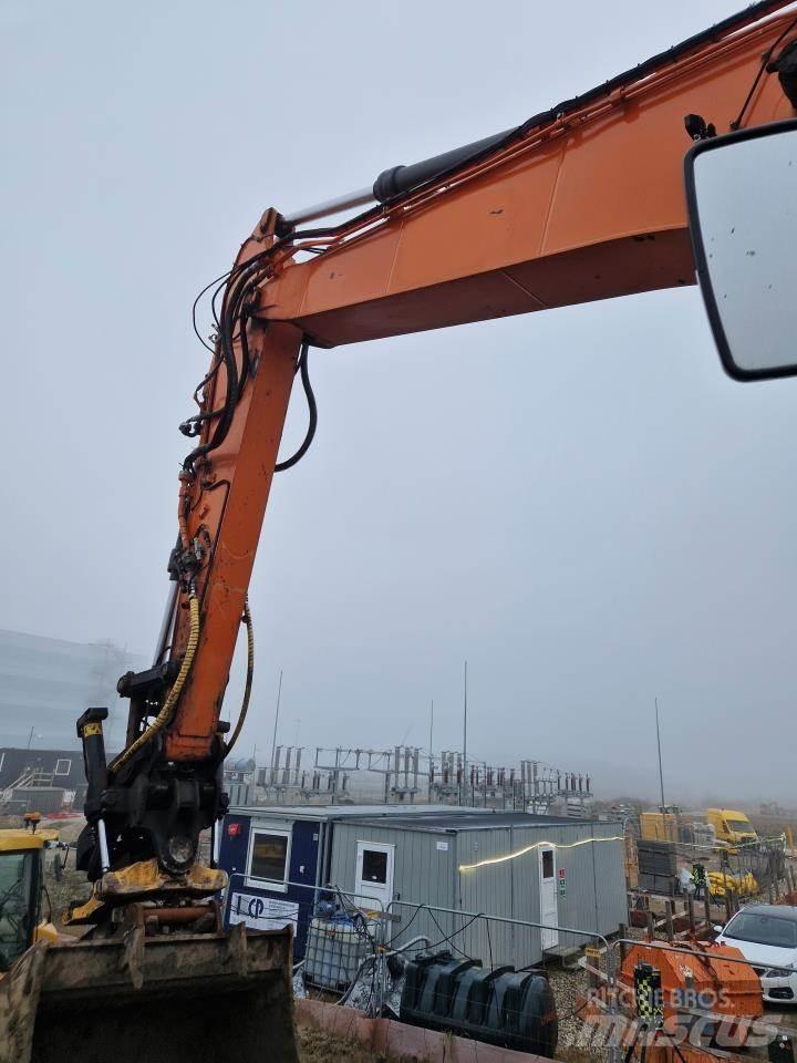 Doosan 255-5 Roomikekskavaatorid