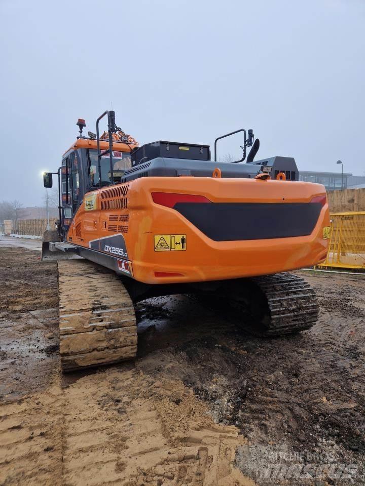 Doosan 255-5 Roomikekskavaatorid