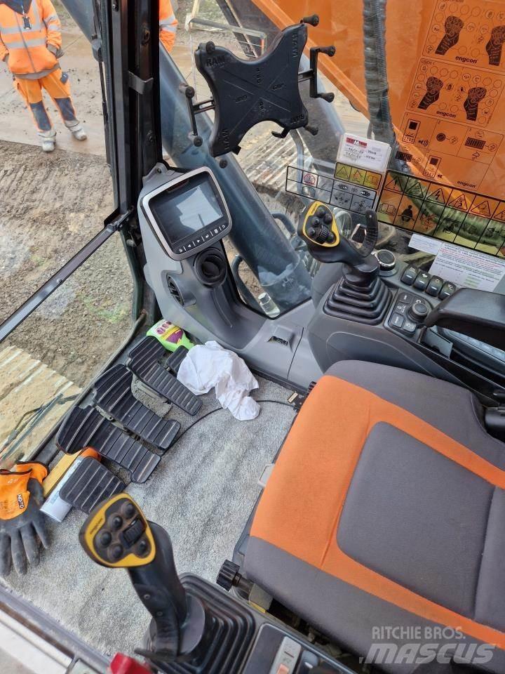 Doosan 255-5 Roomikekskavaatorid