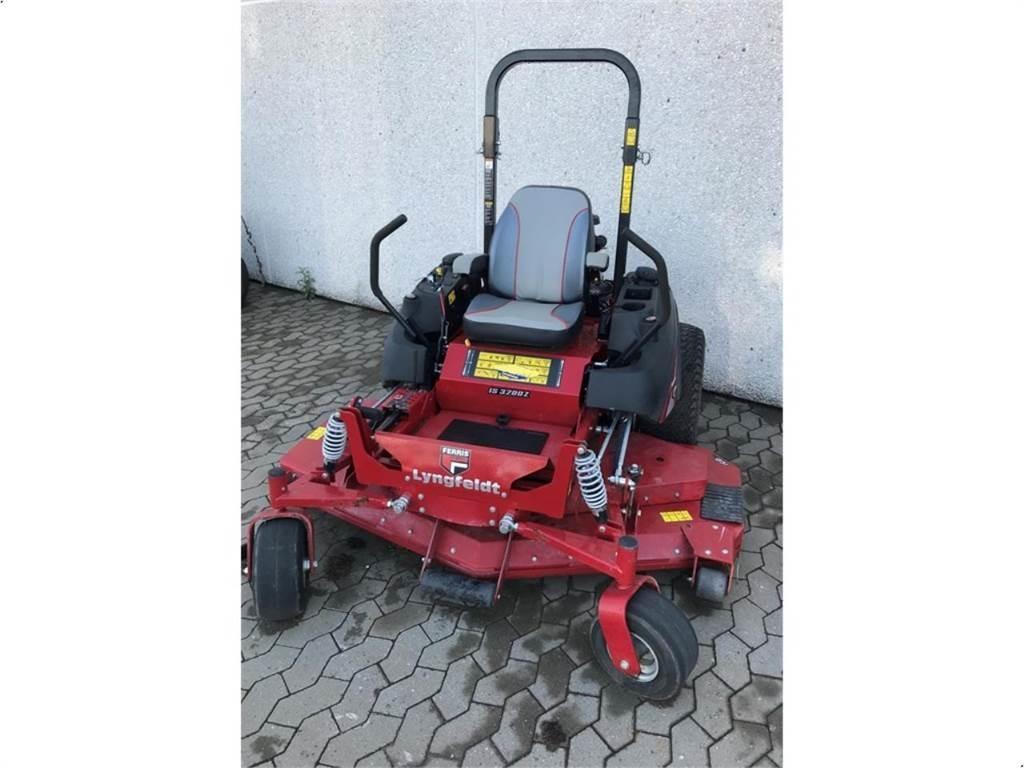 Ferris ZT 3200 Kompakttraktorid