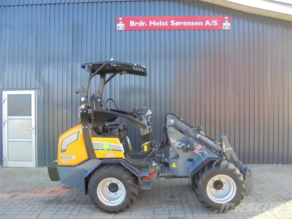 GiANT G2200EX Väikelaadurid