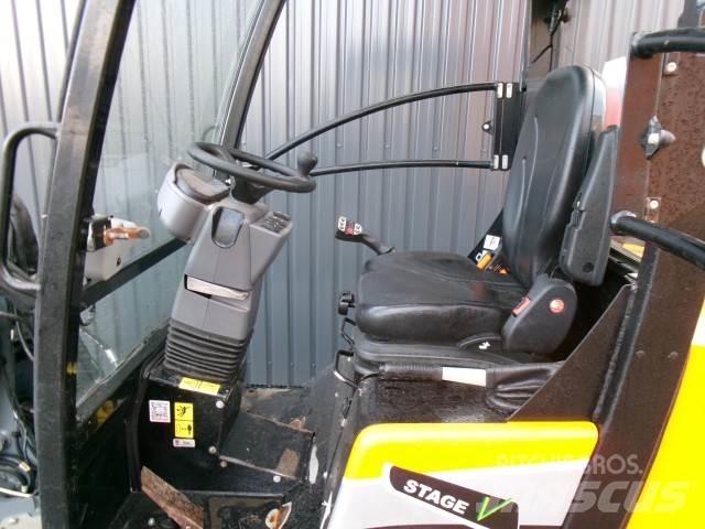 GiANT G2700XHDP Väikelaadurid
