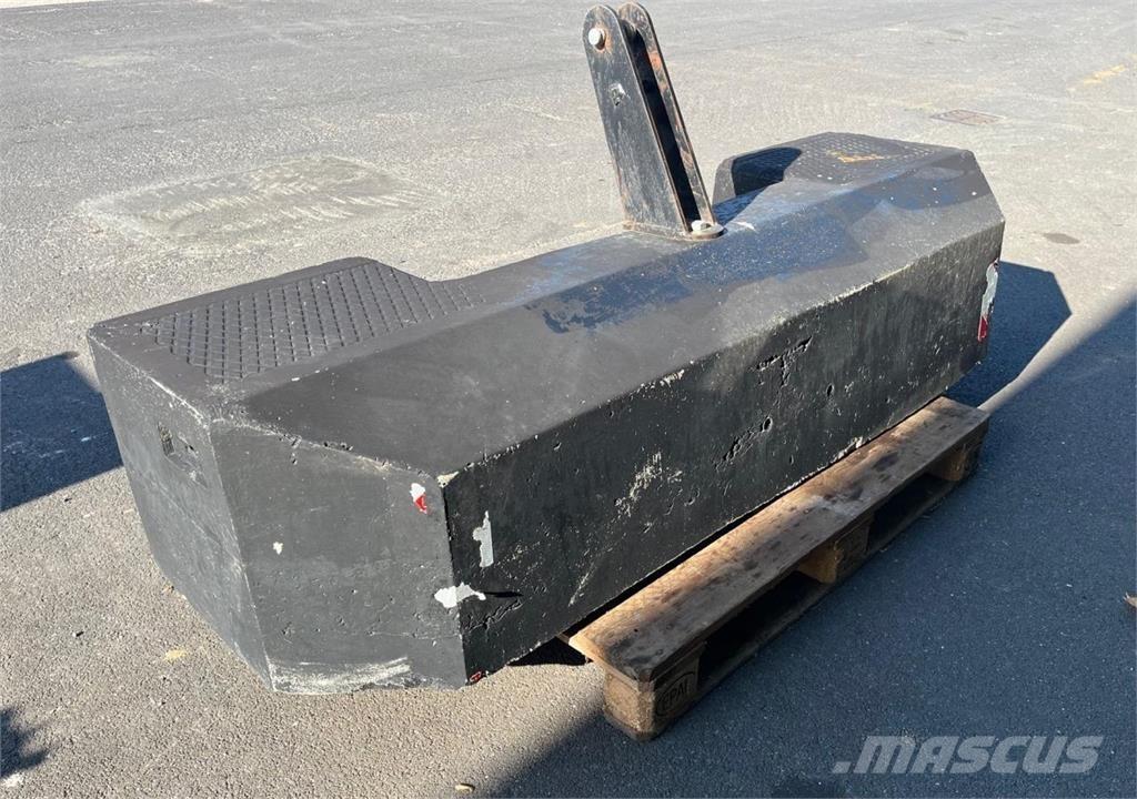 Hauer 1000 KG. Esiraskused
