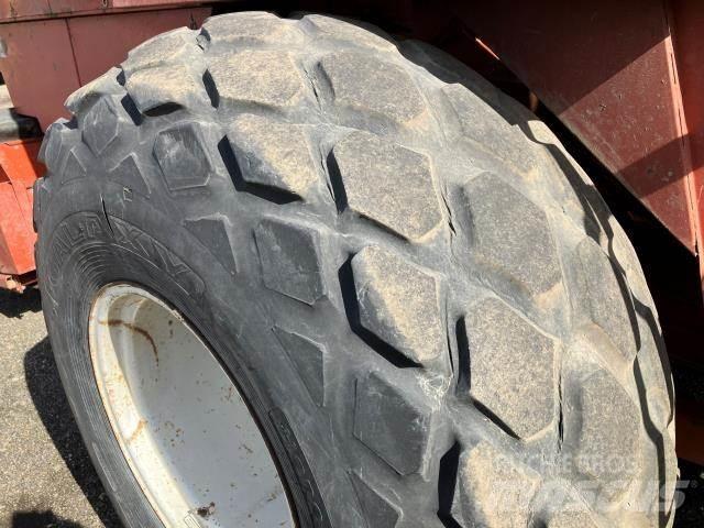 Hesston 4900 Heinapressid