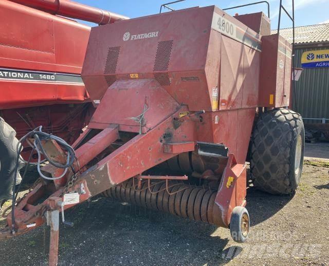 Hesston 4900 Heinapressid
