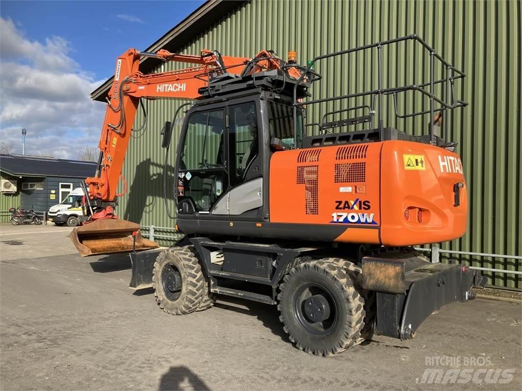 Hitachi ZX170W-6 Ratasekskavaatorid