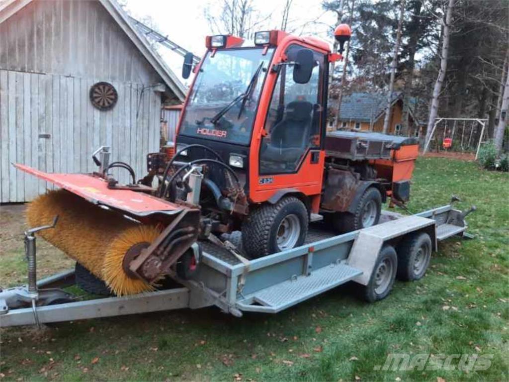 Holder C2.34 Kommunaalteenuste traktorid