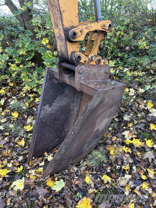 Hydrema 806 Ekskavaatorlaadurid