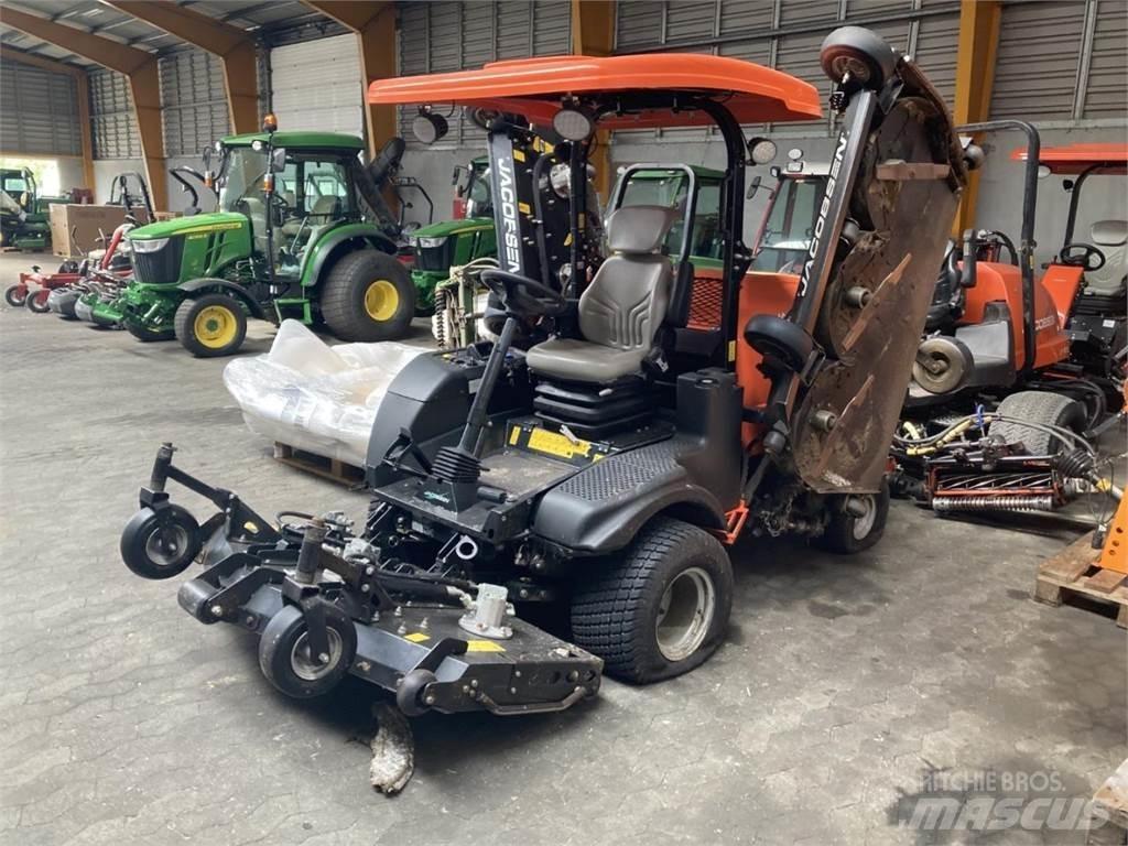 Jacobsen HR700 Niidukid