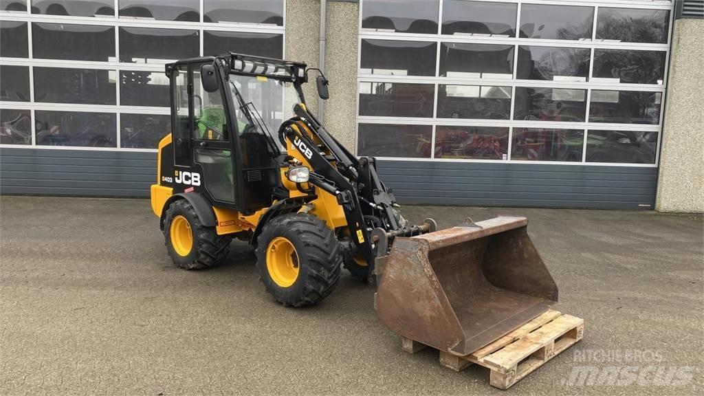 JCB 403 Väikelaadurid