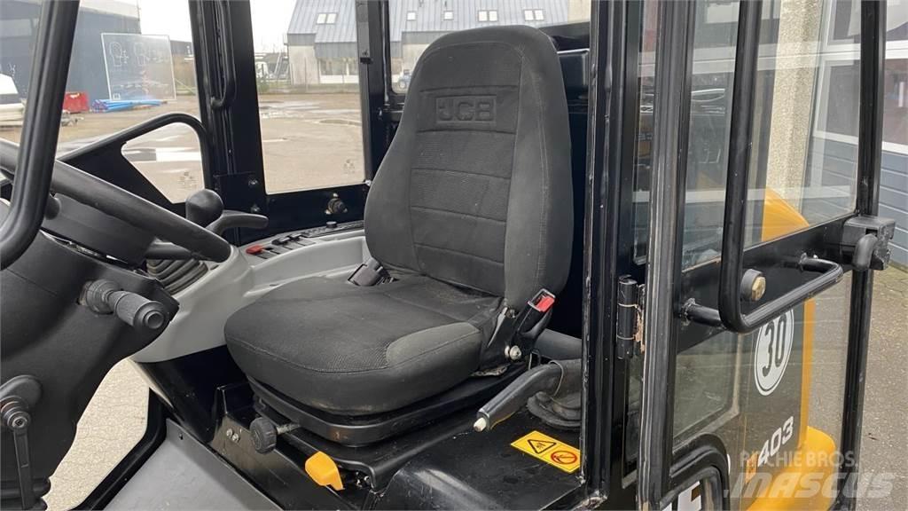 JCB 403 Väikelaadurid