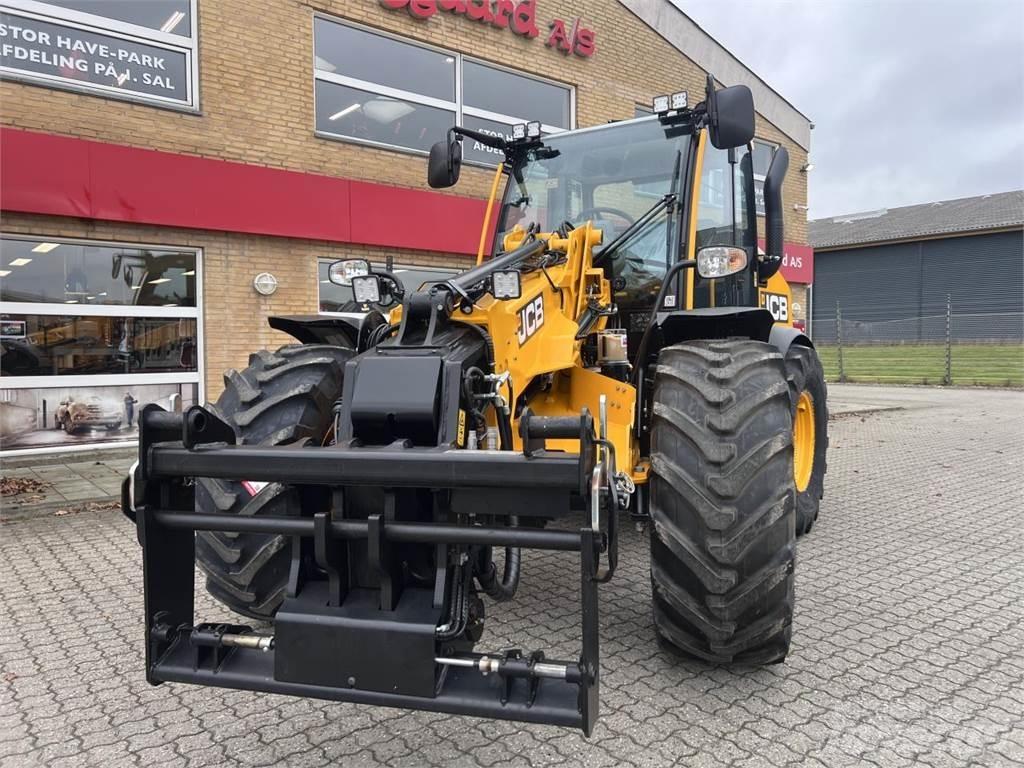 JCB TM320 Rataslaadurid