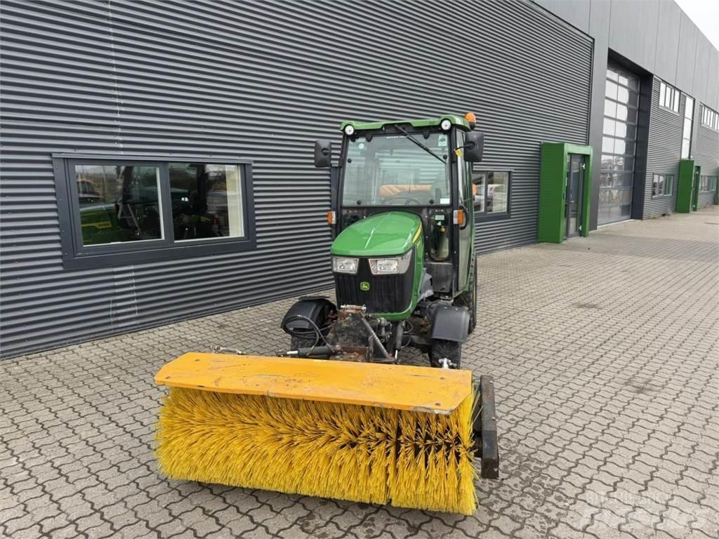 John Deere 2036R Kompakttraktorid