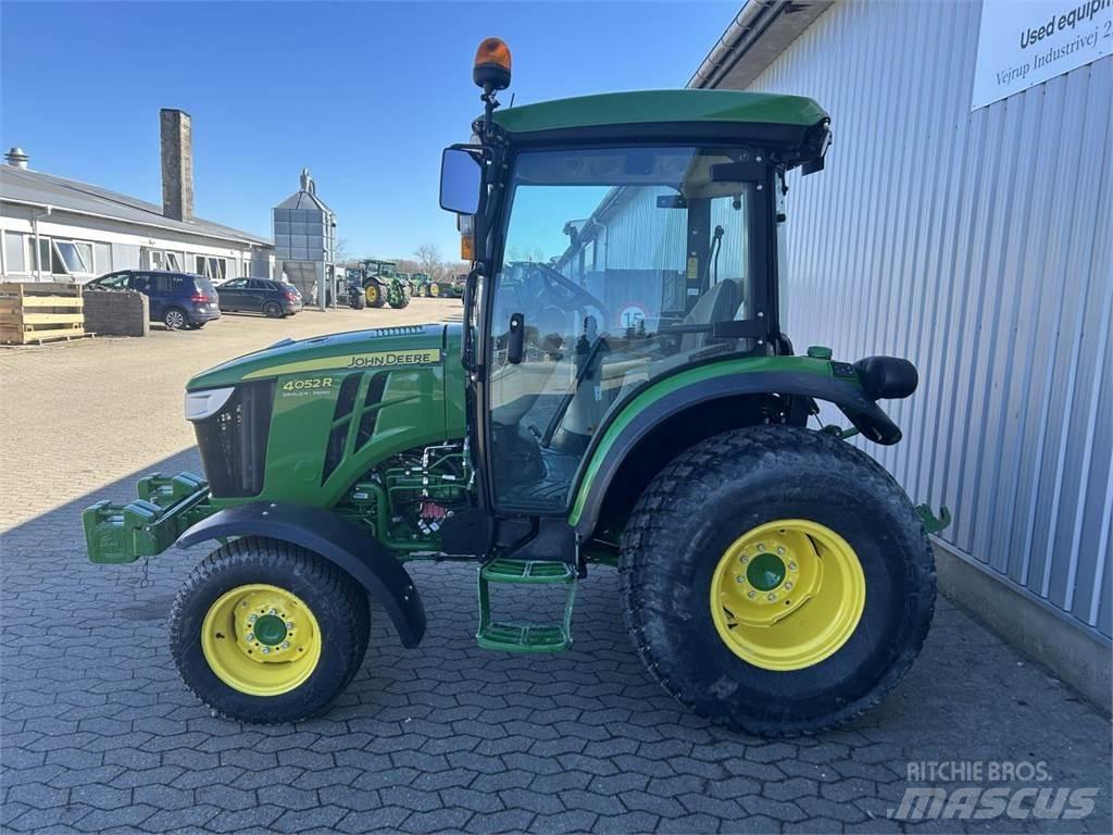 John Deere 4052R Kompakttraktorid
