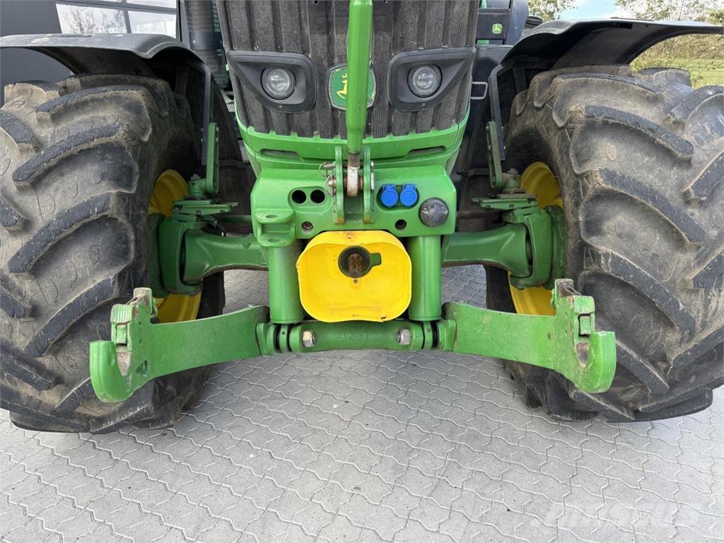 John Deere 6210R Traktorid