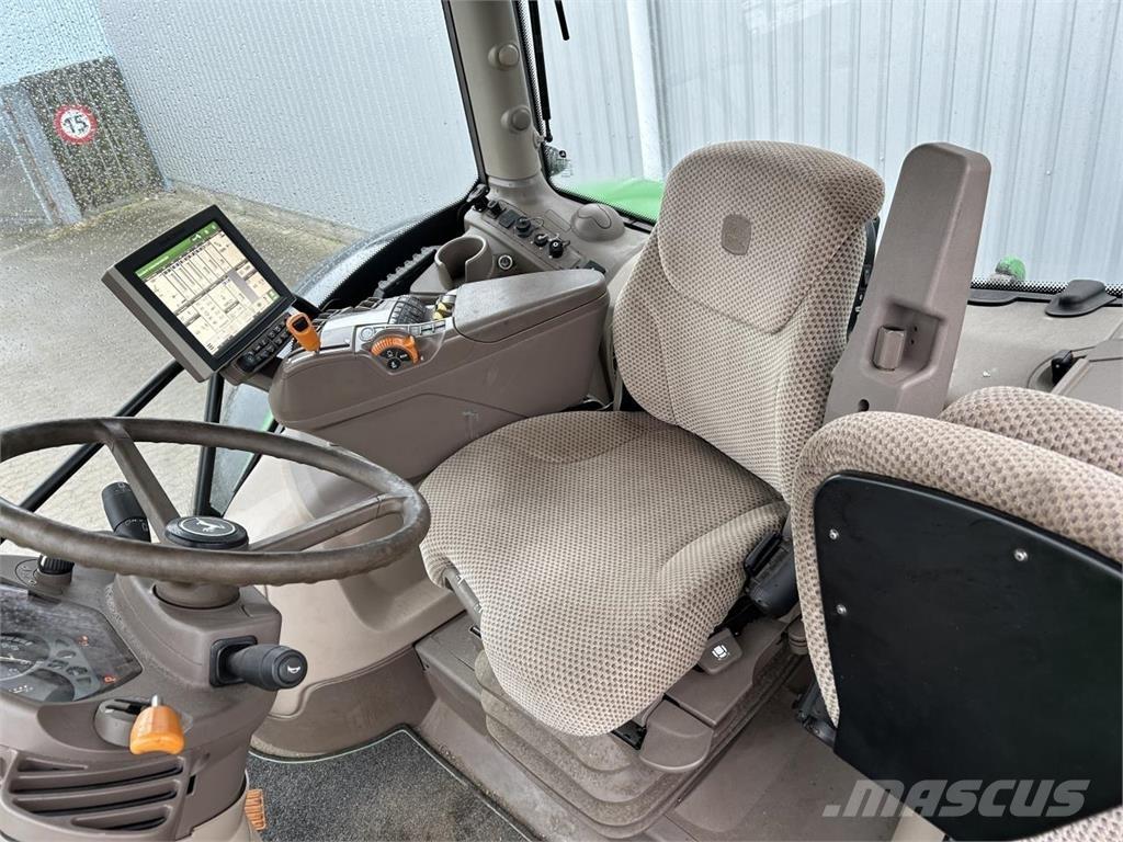 John Deere 6215R Traktorid