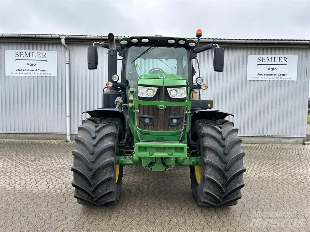 John Deere 6215R Traktorid