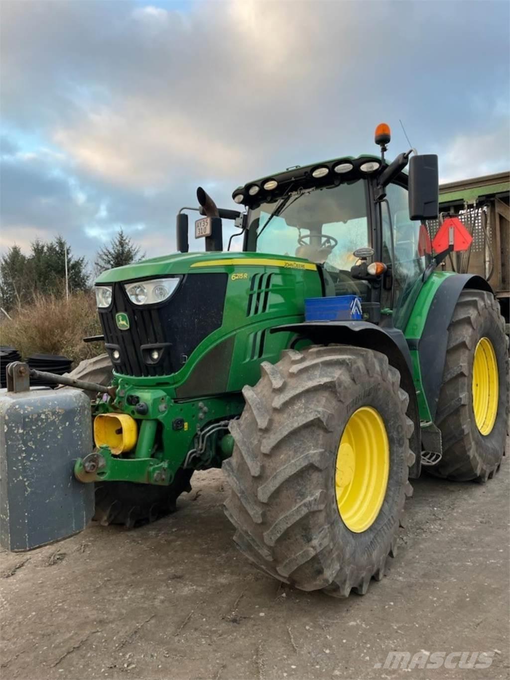 John Deere 6215R Traktorid