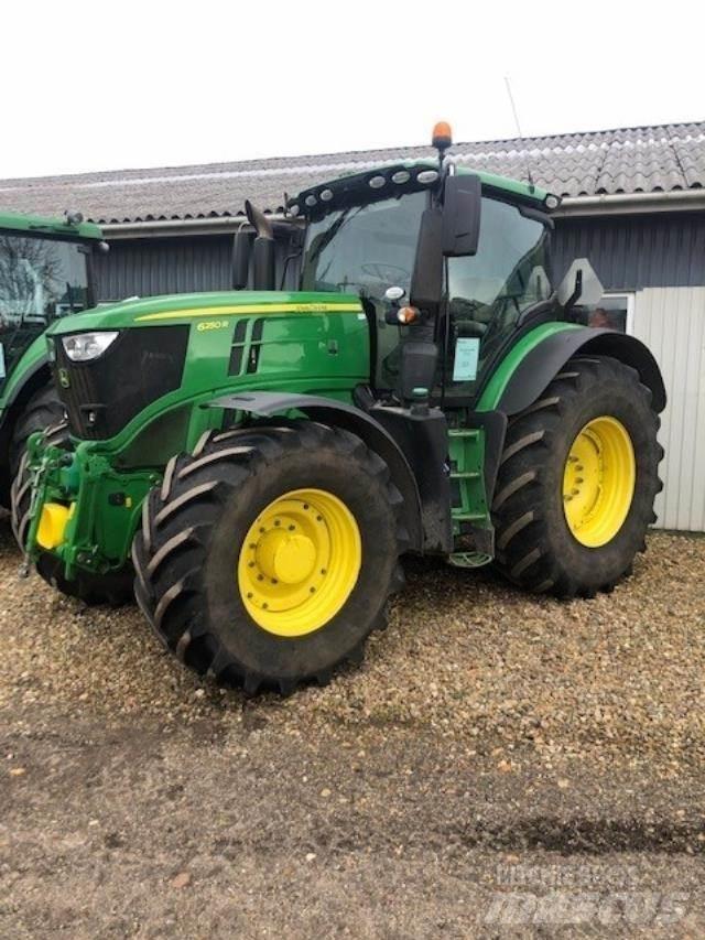 John Deere 6250R Traktorid