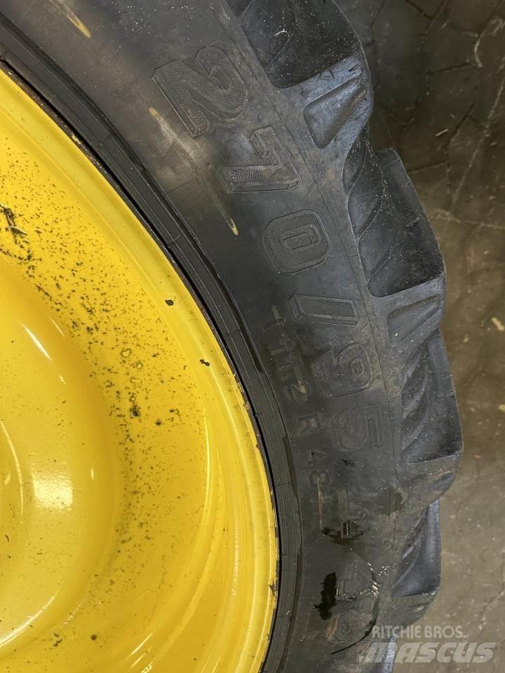 John Deere 740I Haagispritsid