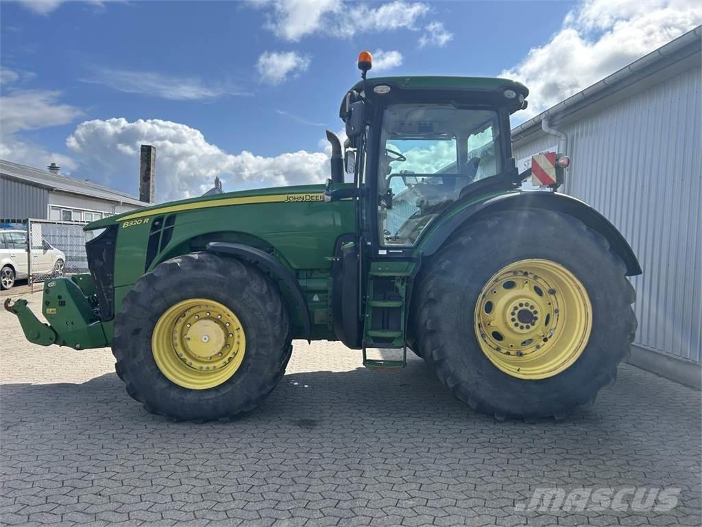 John Deere 8320R Traktorid