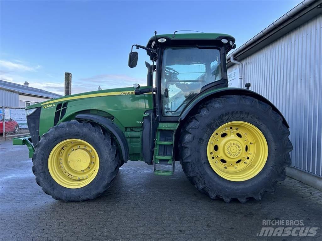 John Deere 8345R Traktorid