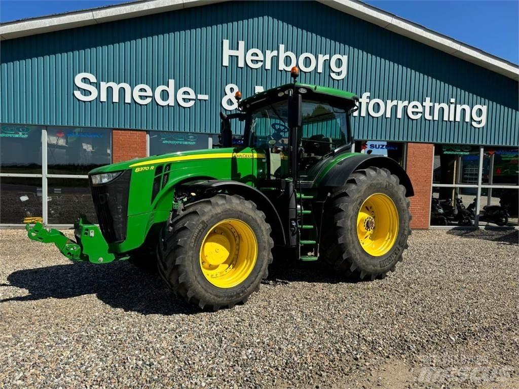 John Deere 8370R Traktorid