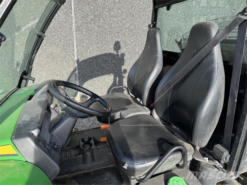 John Deere 855D UTV-d