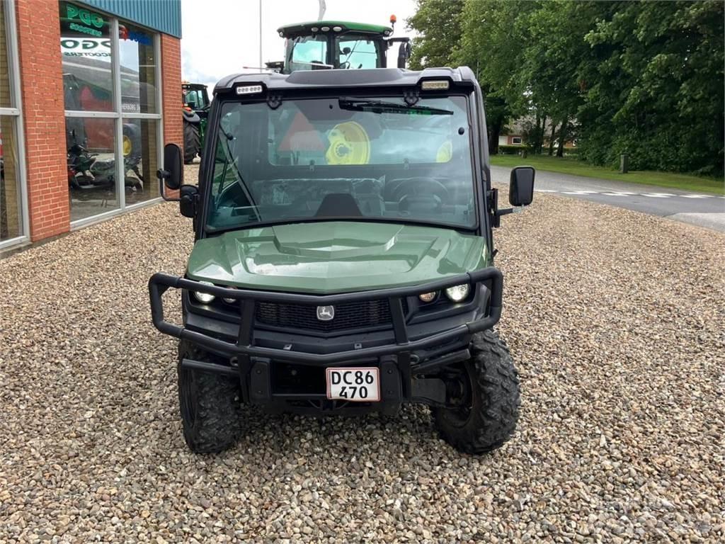 John Deere 865M ATV-d