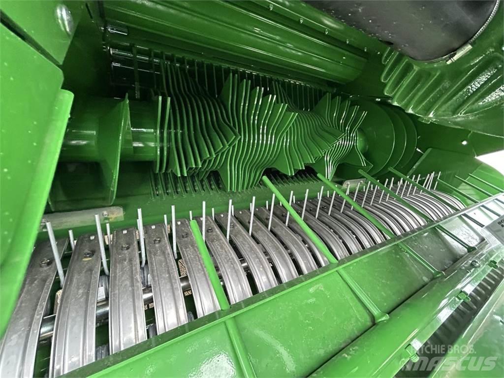 John Deere C441R Ruloonpressid