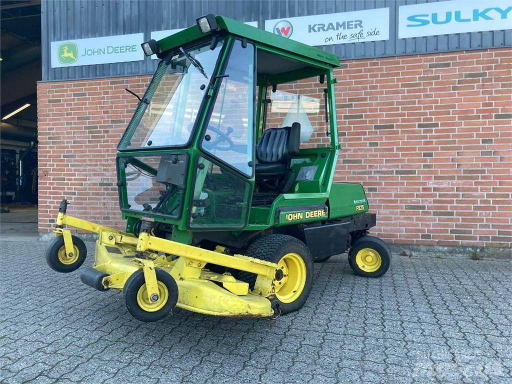 John Deere F935 Kompakttraktorid