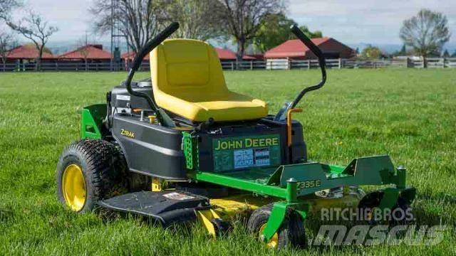 John Deere Z315E Kompakttraktorid