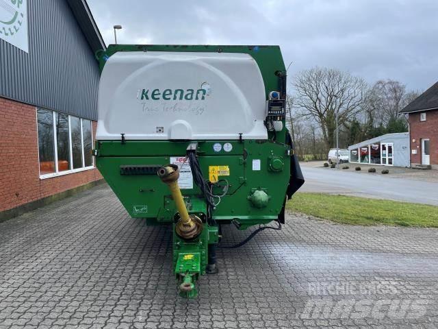 Keenan 20 M3 Loomasööda vagunid