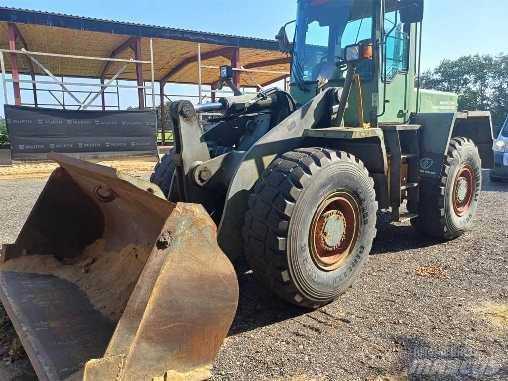Komatsu WA270 Rataslaadurid