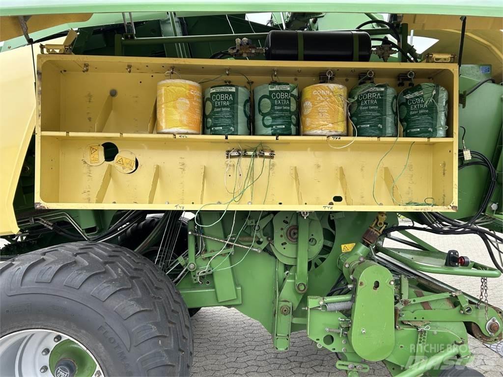 Krone 12130 Heinapressid
