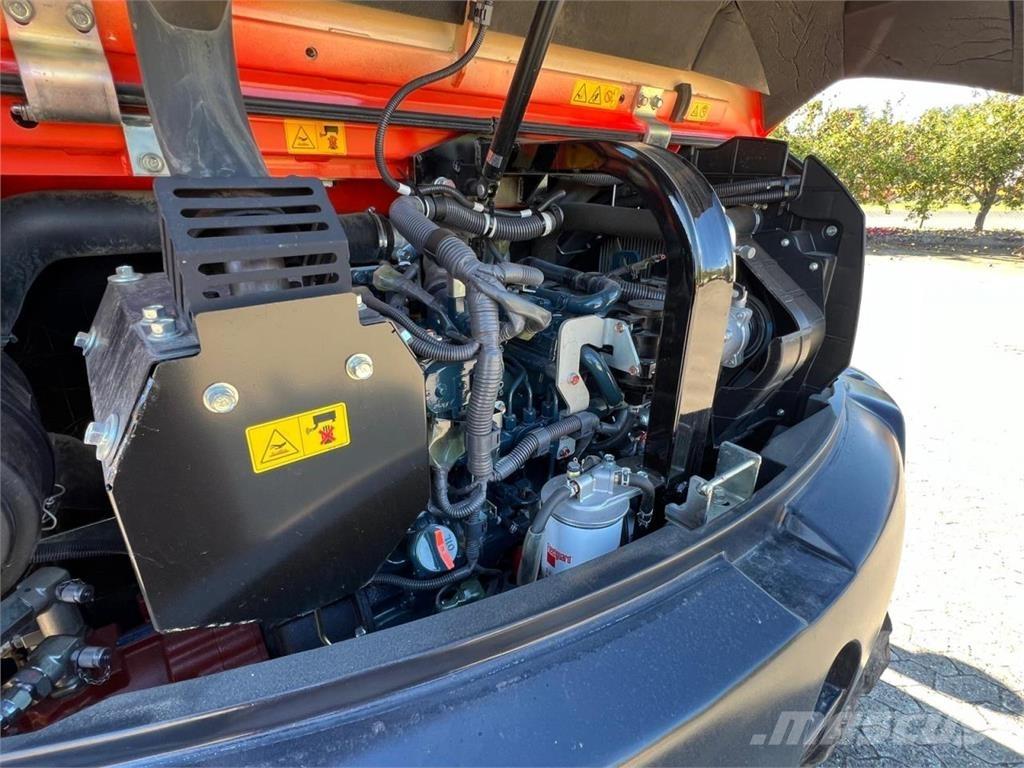 Kubota KX085-5 Roomikekskavaatorid