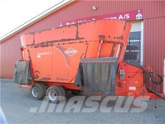 Kuhn 27 M3 Loomasööda vagunid