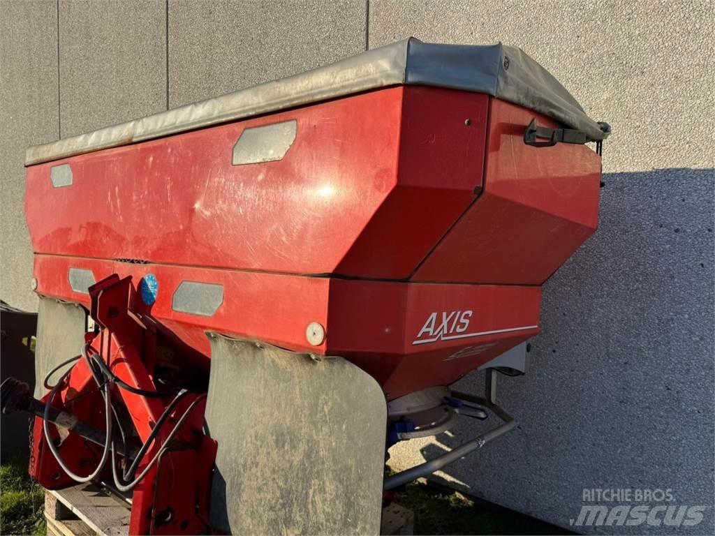 Kuhn AXIS 30.1 W Väetisekülvikud pihustiga