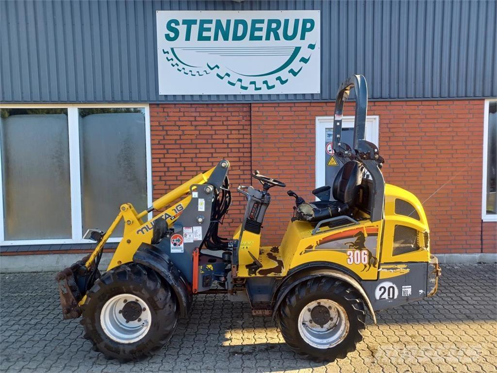 Mustang 306 Väikelaadurid