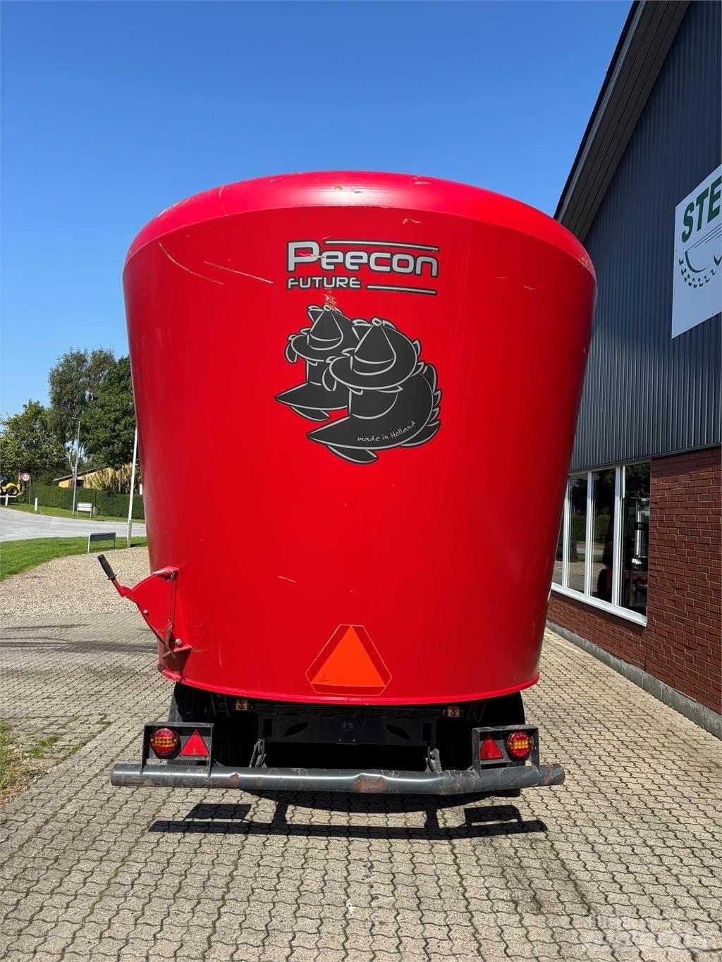 Peecon 28 M3 Loomasööda vagunid