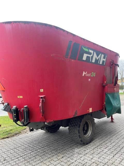 RMH 24 M3 Loomasööda vagunid