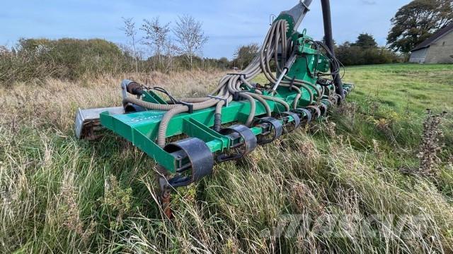 Samson CM 7,5 Väetisekülvikud pihustiga