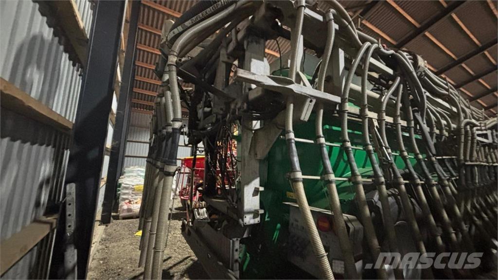 Samson SBX 2 24 Väetisekülvikud pihustiga