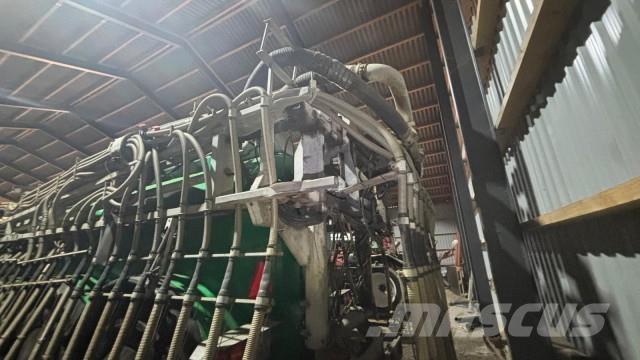 Samson SBX 2 24 Väetisekülvikud pihustiga