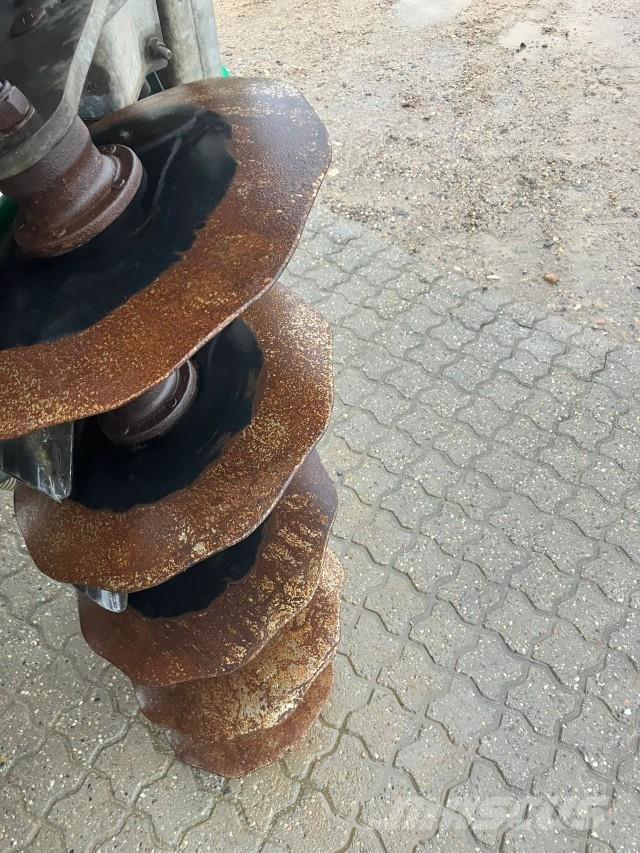 Samson SD II 700 Väetisekülvikud pihustiga