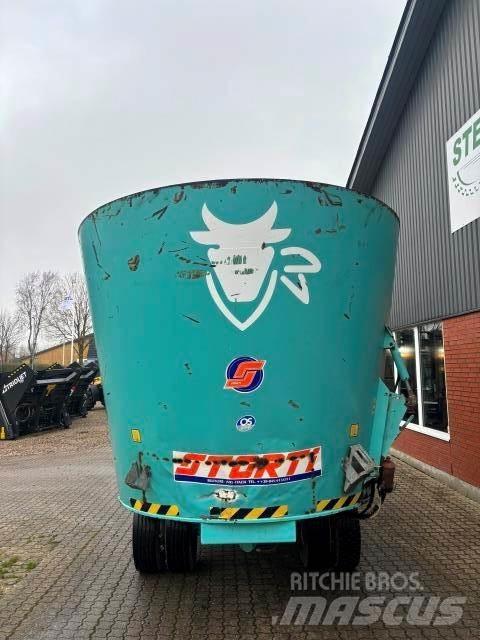 Storti TW180 Loomasööda vagunid