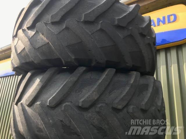  UM 540/65X28 Rehvid, rattad ja veljed