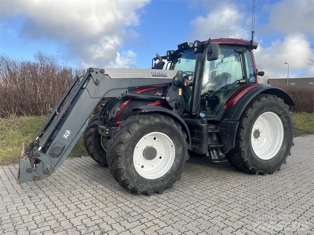 Valtra N 174 Traktorid