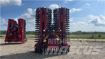 Vredo 12 Väetisekülvikud pihustiga